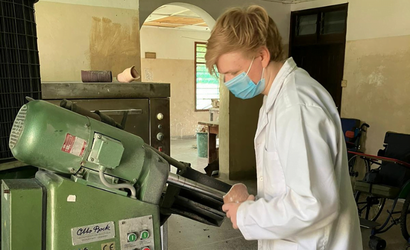 Mobiliteitskliniek-Kenia-Doingoood-Experience-vrijwilligerswerk-stage-Afrika-1