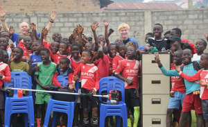 Donatie, Voetbalproject, Oeganda, Afrika, Doingoood Foundation, Doingoood Experience, vrijwilligerswerk, stage